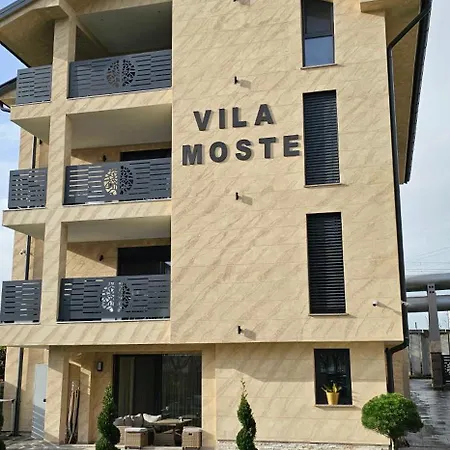 Vila Moste 3 *
